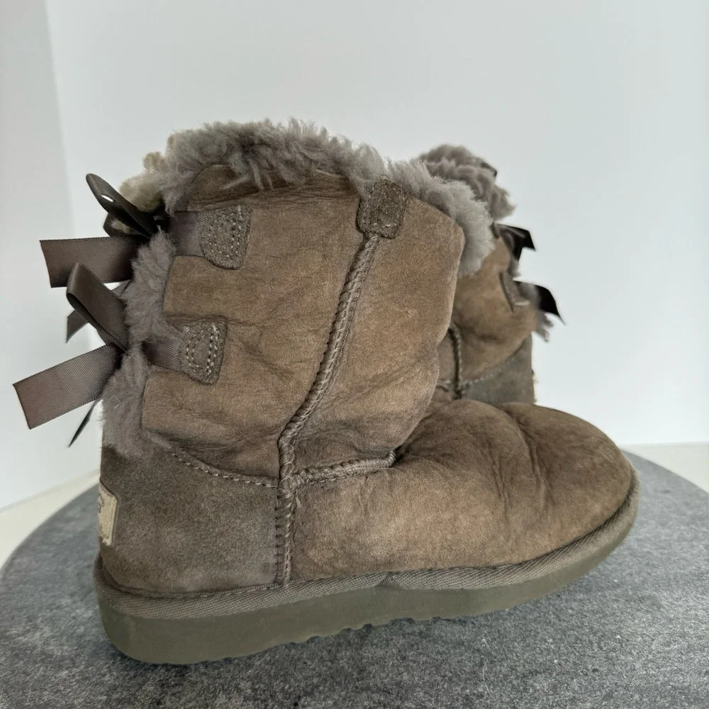 Uggs Bailey Button Suede Leather Brown Kids Boots 1